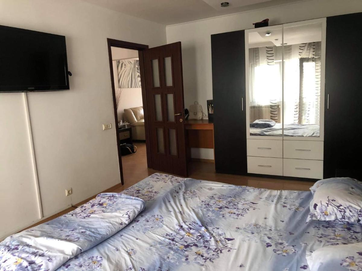 Apartament Lejlighed Râmnicu Vâlcea Eksteriør billede