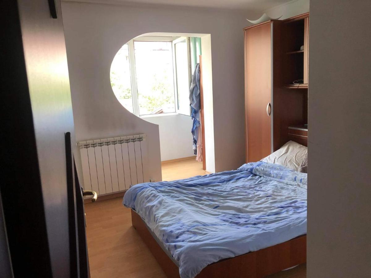 Apartament Lejlighed Râmnicu Vâlcea Eksteriør billede